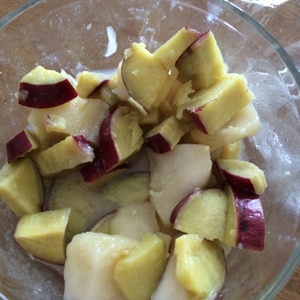 レンジでリンゴとサツマイモの甘煮